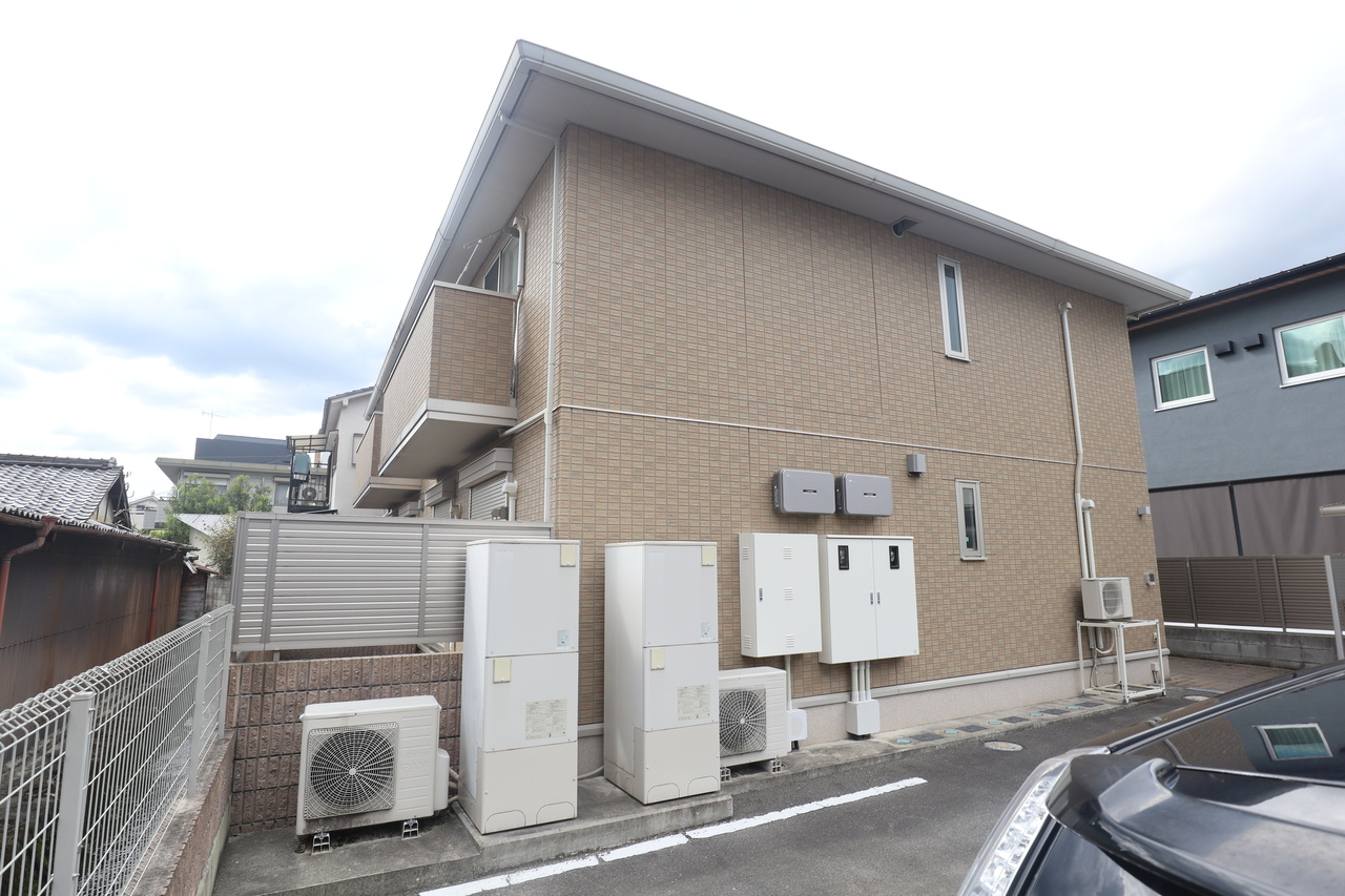 ファミールメゾン桜の外観