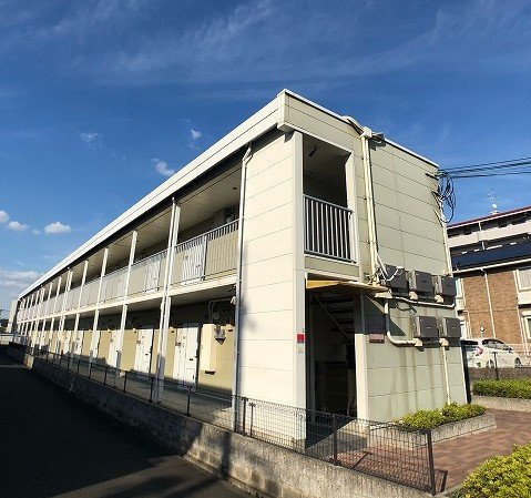 レオパレスアムールの外観