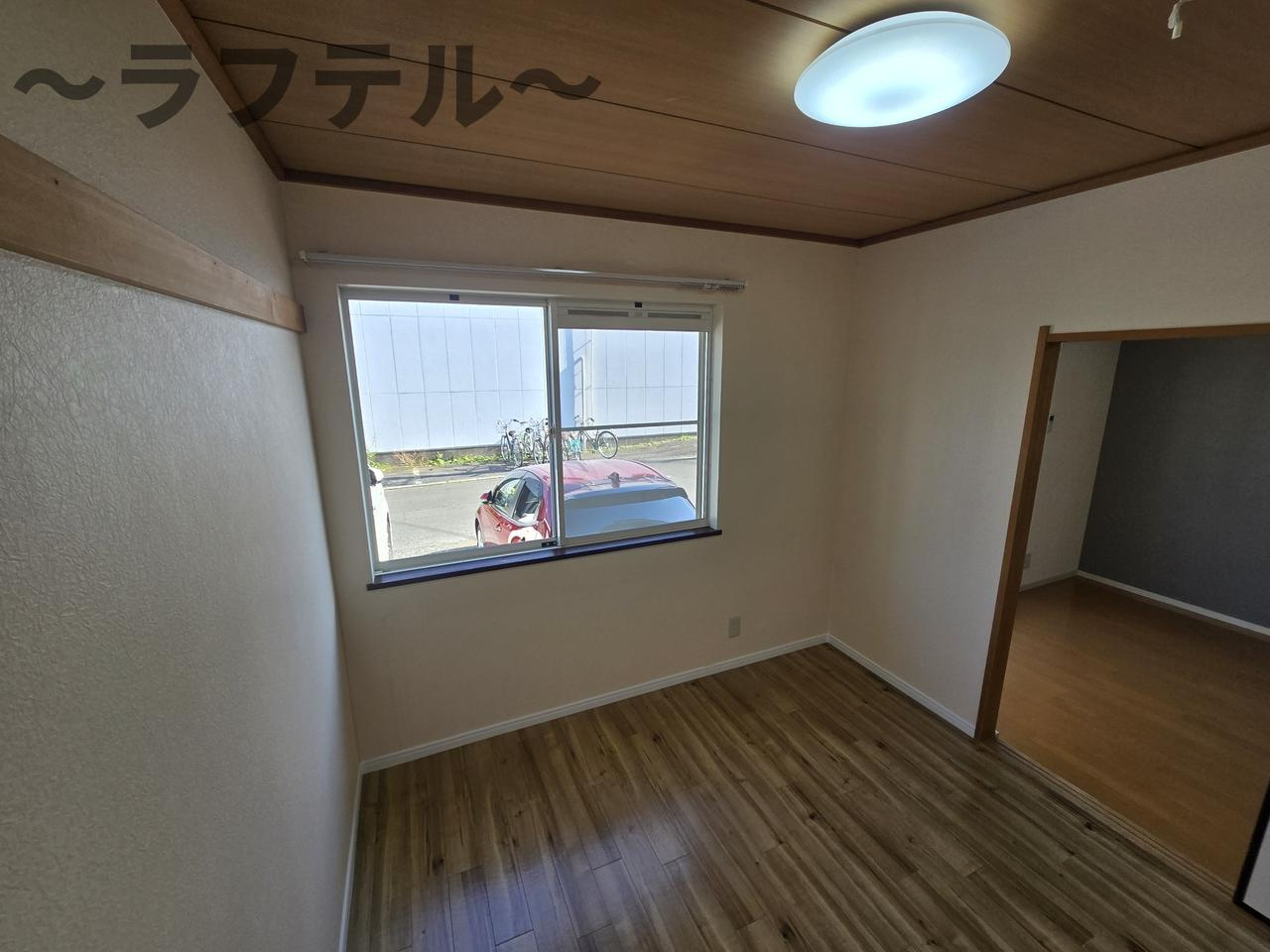 フラワーガーデンＡ棟の居間・リビング|別部屋イメージ写真