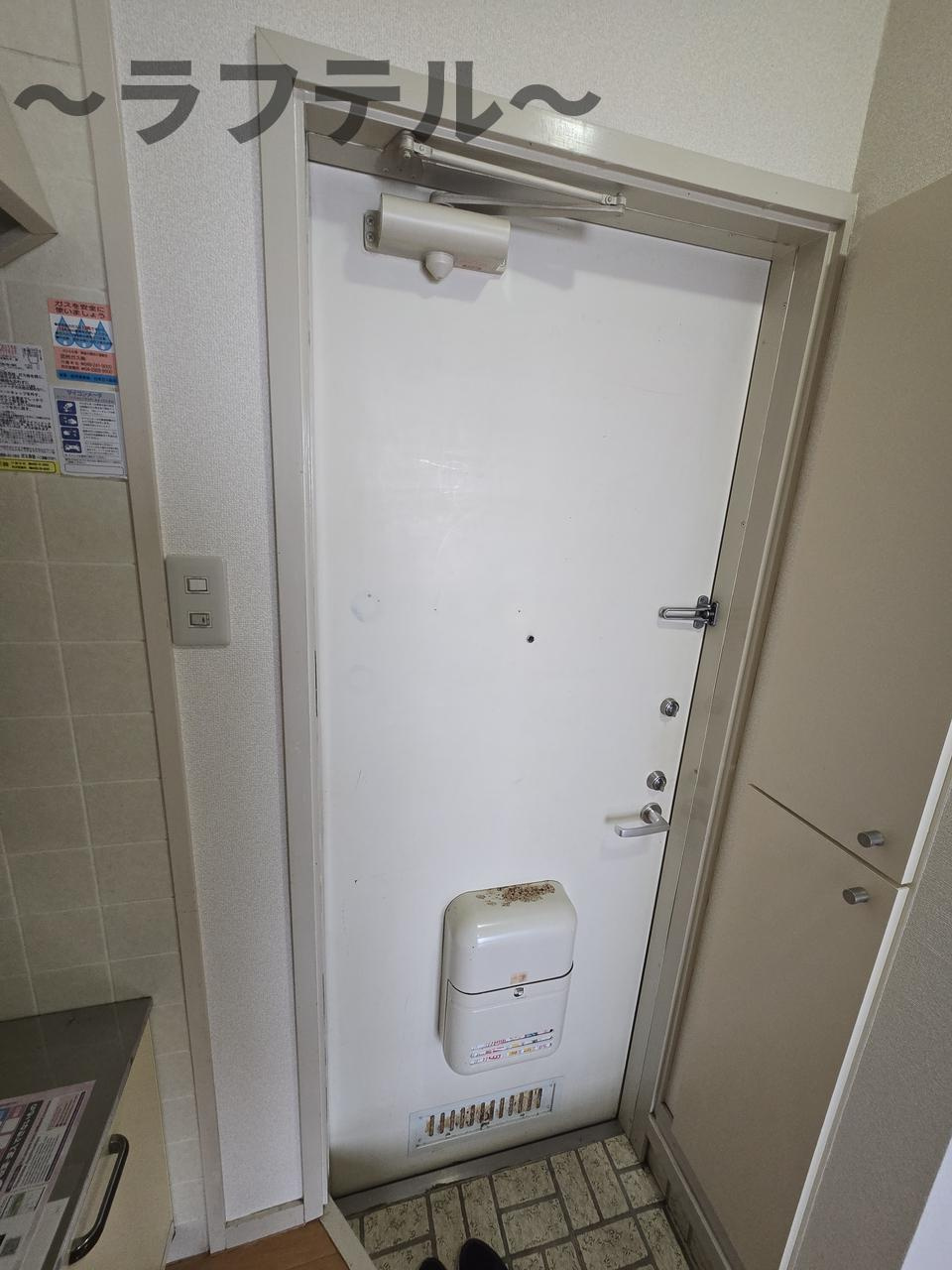 フラワーガーデンＡ棟の玄関|別部屋イメージ写真
