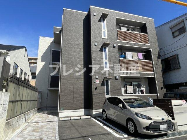 チェーン・パレス上甲子園の外観