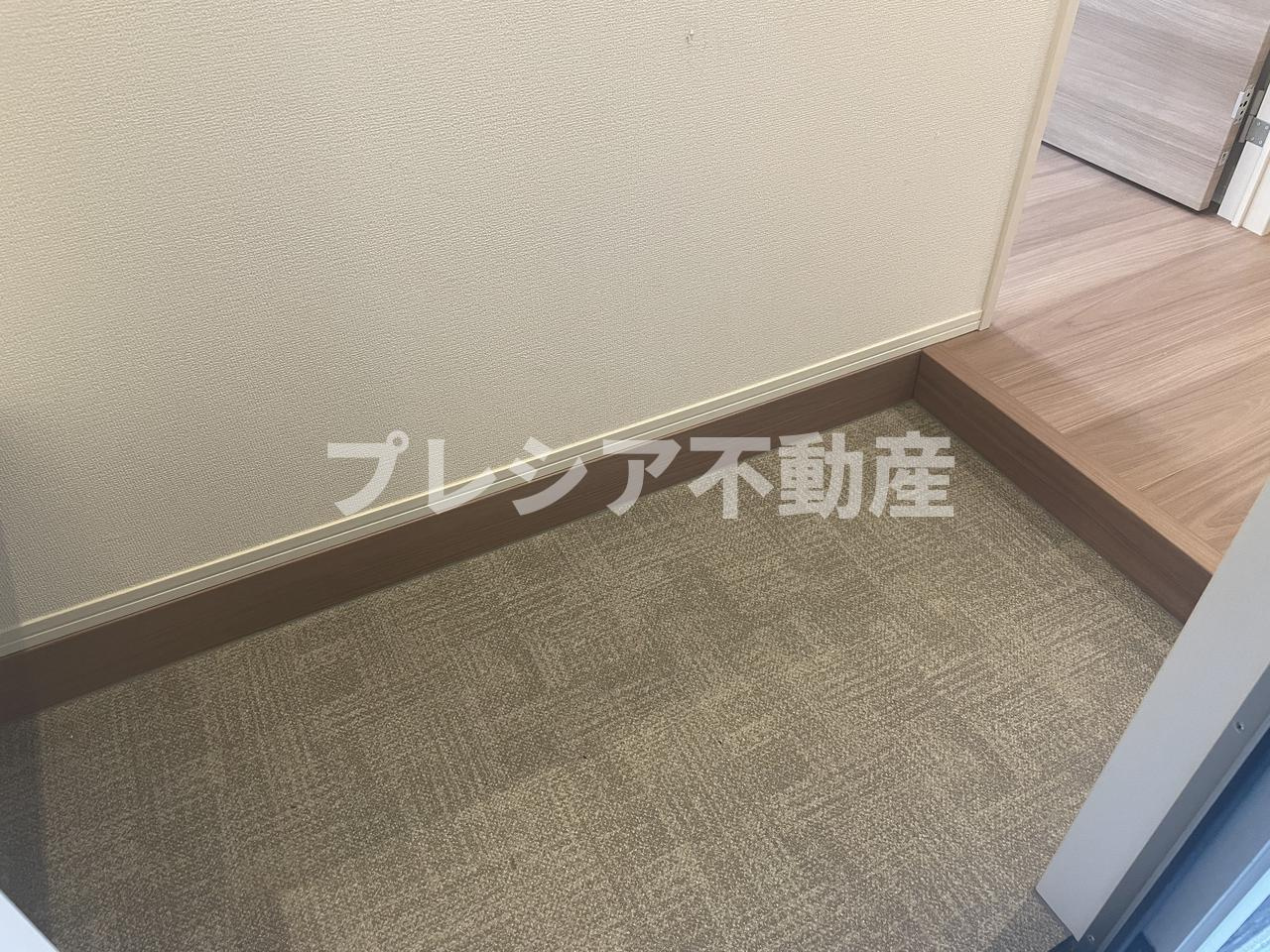 チェーン・パレス上甲子園の玄関
