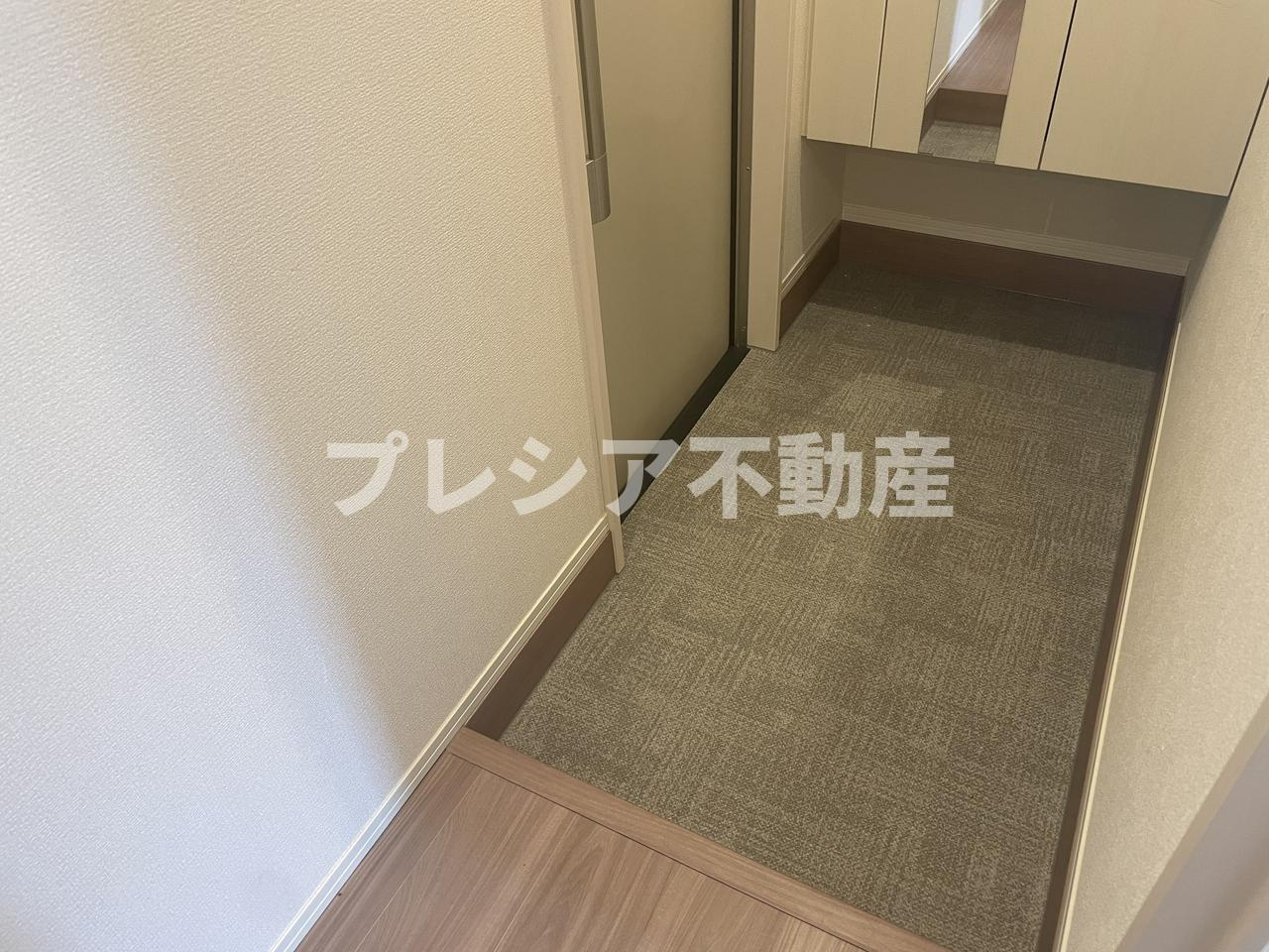 チェーン・パレス上甲子園の玄関