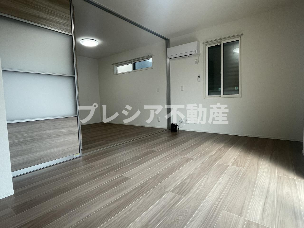 チェーン・パレス上甲子園の居間・リビング