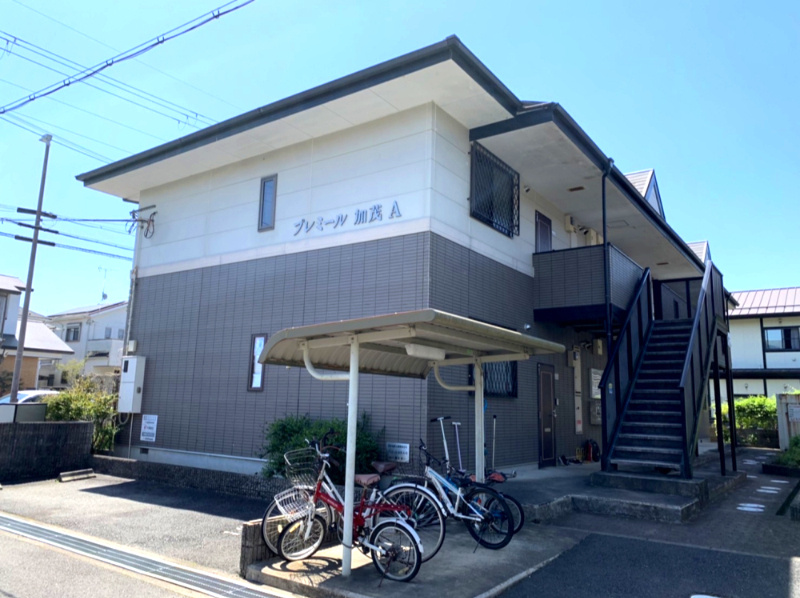 プレミール加茂Ａの外観|落ち着いた雰囲気の外観です