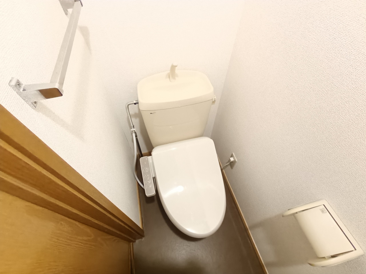プレミール加茂Ａのトイレ|清潔感のあるトイレです
