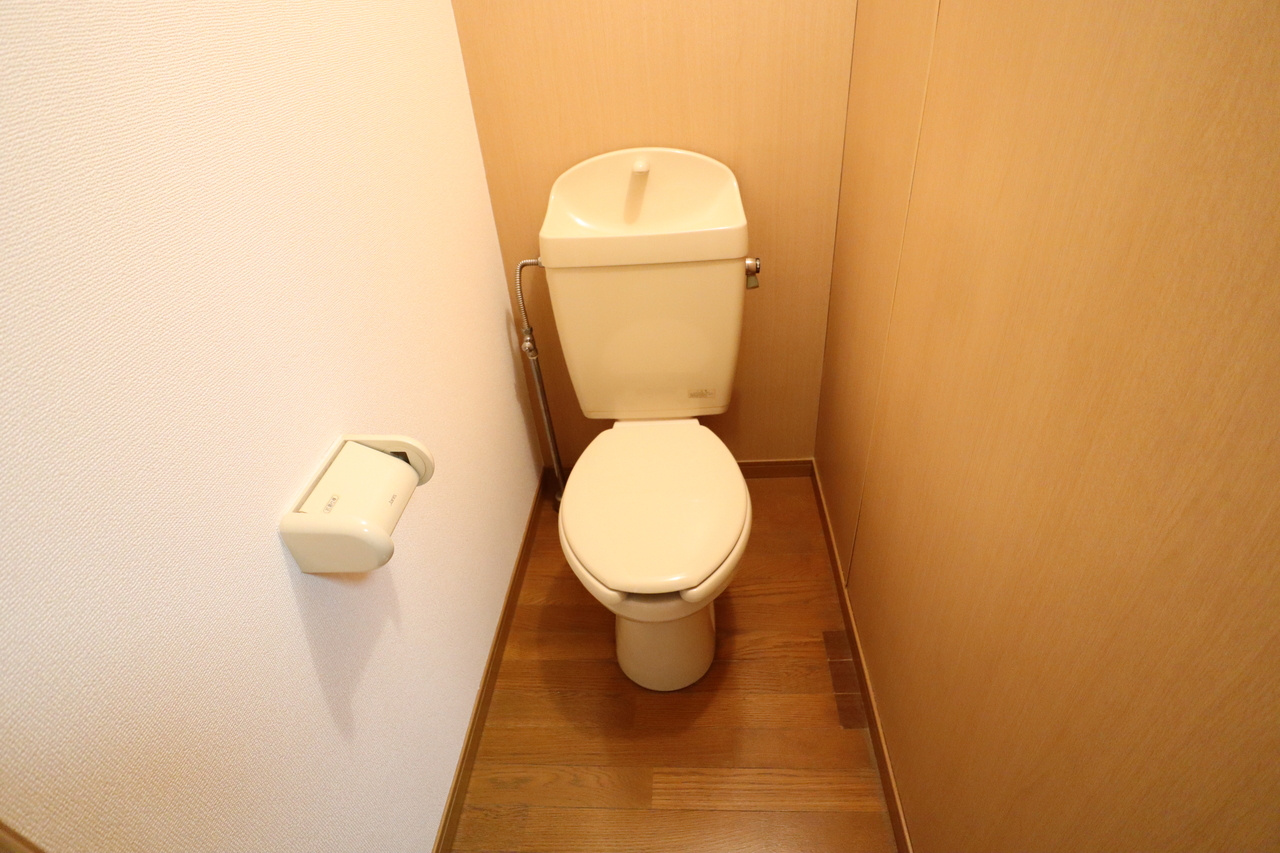レオパレス二上のトイレ