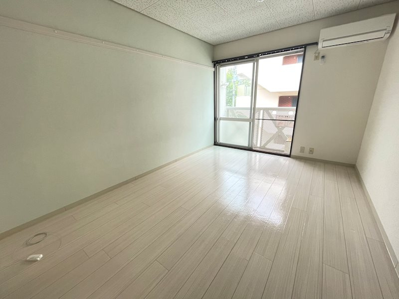 神戸市東灘区住吉宮町３丁目のマンションの居間・リビング|ゆったり過ごせるリビングです
