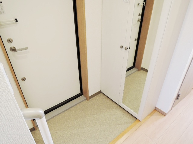 レグルス・イソラの玄関|※イメージ別号室写真
