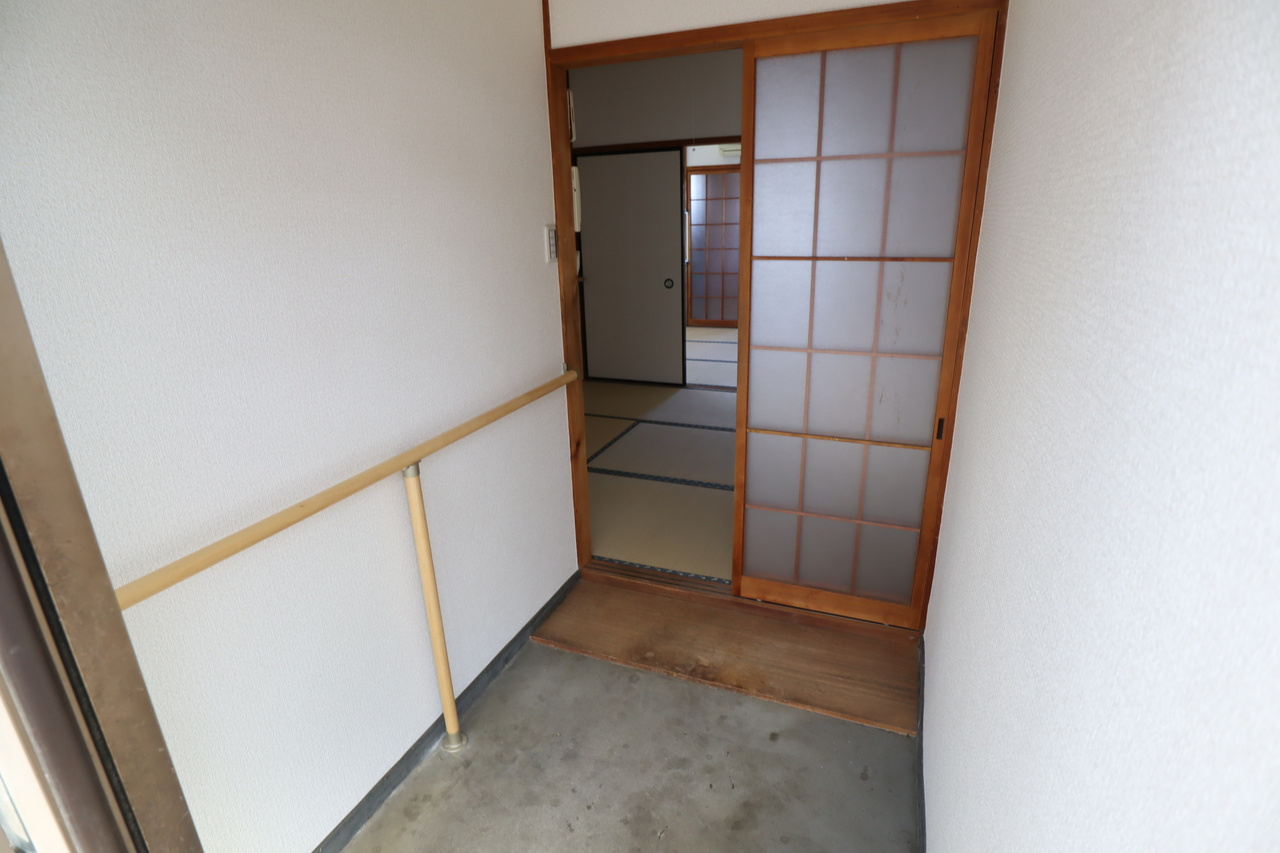 清楽荘（セイラクソウ）の玄関