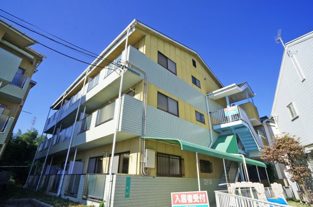 ｉマンション２号館の外観
