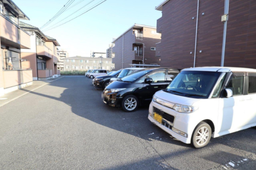 リモーネＡの駐車場