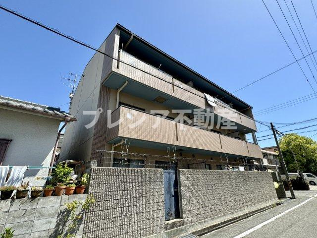 シャルマンの外観