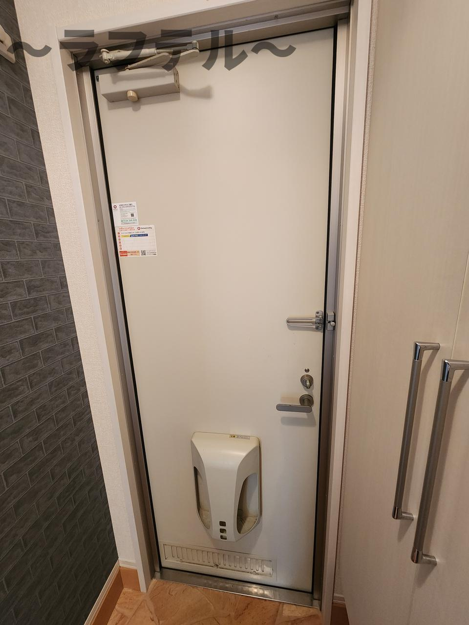 サンモール北入曽 Cの玄関