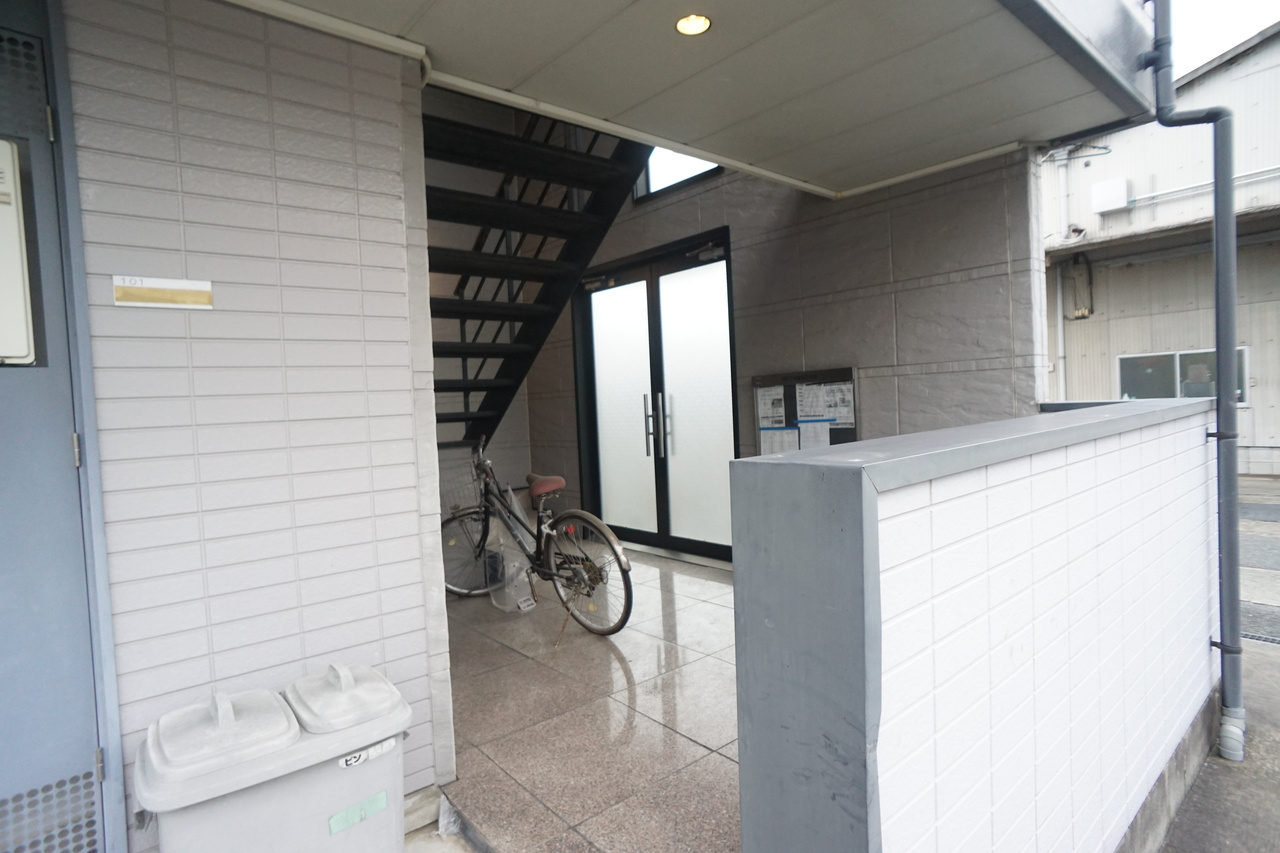 レオパレス大陽壱番館の駐車場