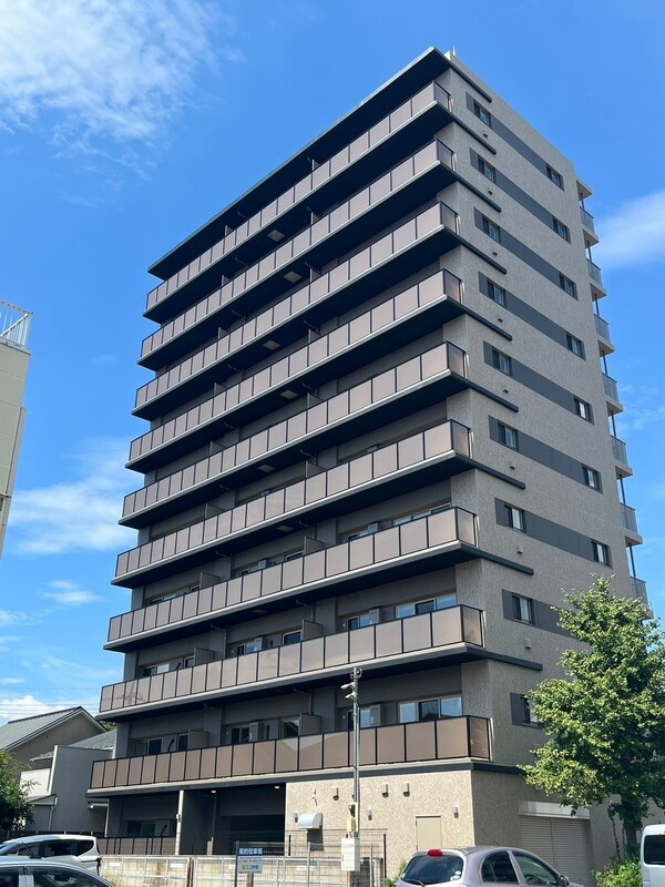 さいたま市浦和区仲町４丁目の賃貸マンションの外観