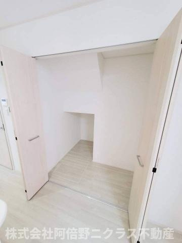 アセーボフロールの収納|内装は別部屋の参考写真です。
