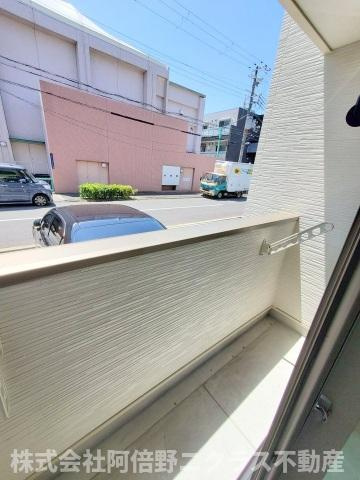 アセーボフロールのバルコニー|内装は別部屋の参考写真です。