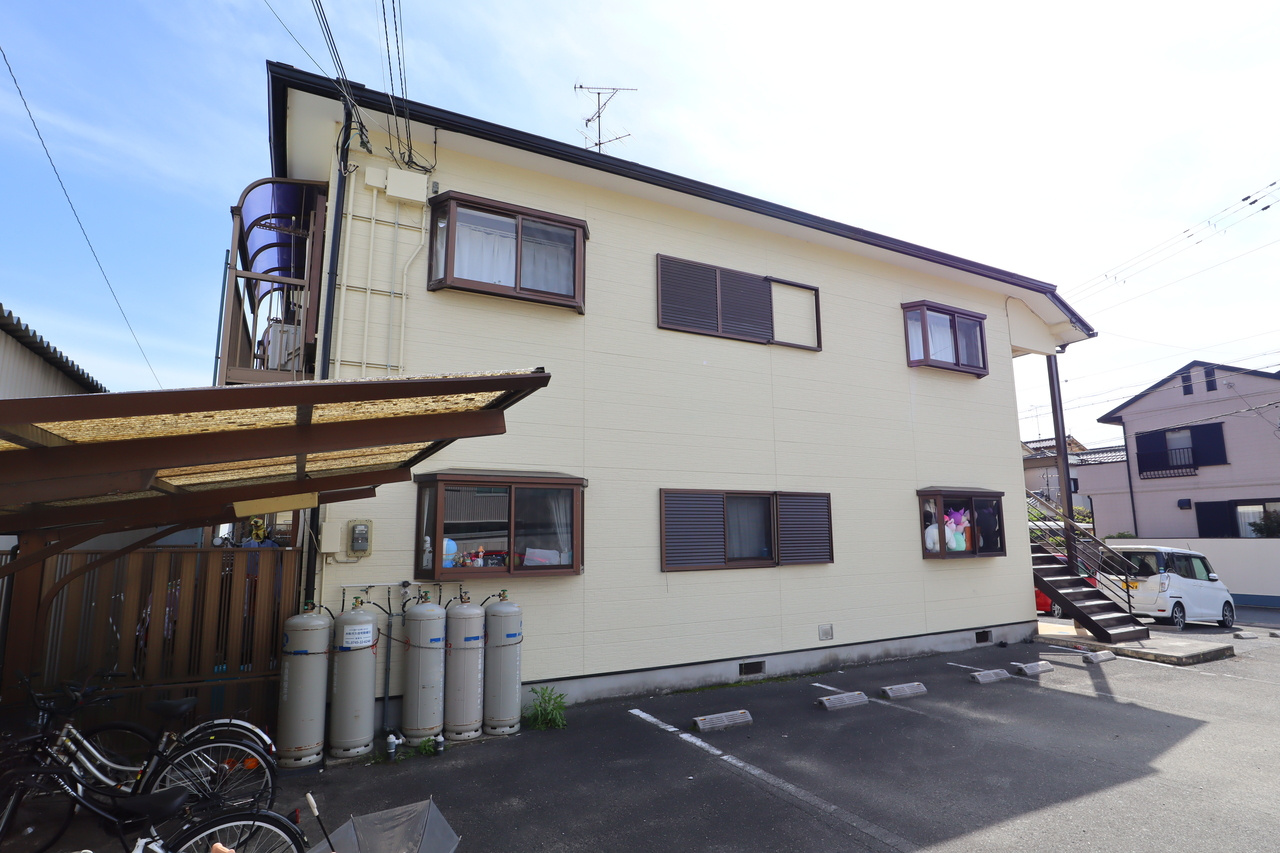 藤井ハイツの駐車場