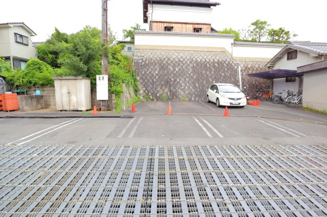 ランドヒルＰａｒｔⅡの駐車場