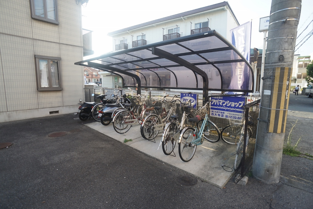 シャーメゾンの駐車場
