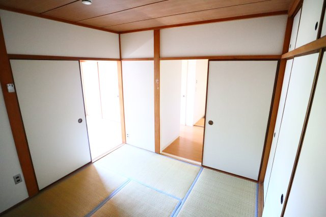 富士マンションの和室