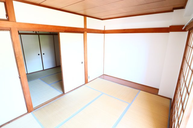 富士マンションの和室