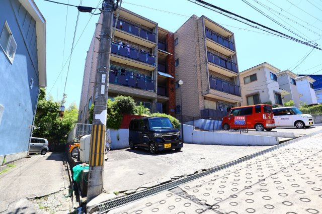 富士マンションの駐車場