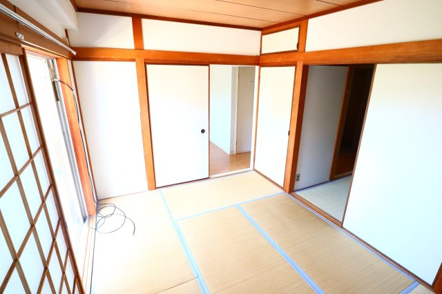 富士マンションの居間・リビング