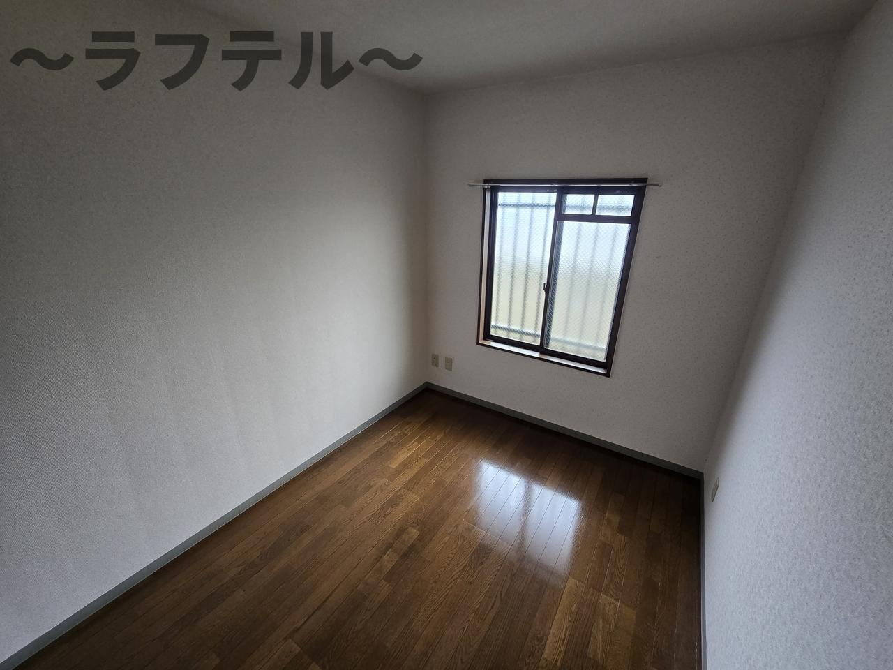グランドールヤマトの洋室