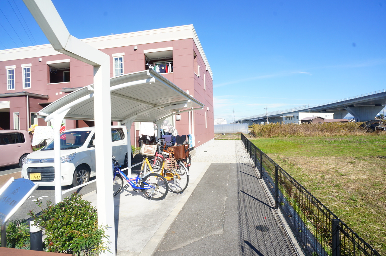 ゆめな都2番館のエントランス