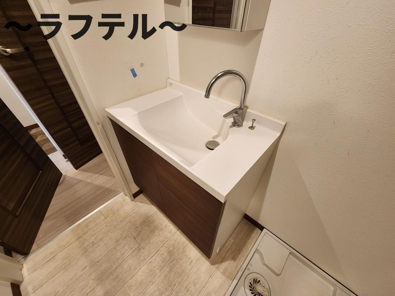 所沢市東町のアパートの洗面所