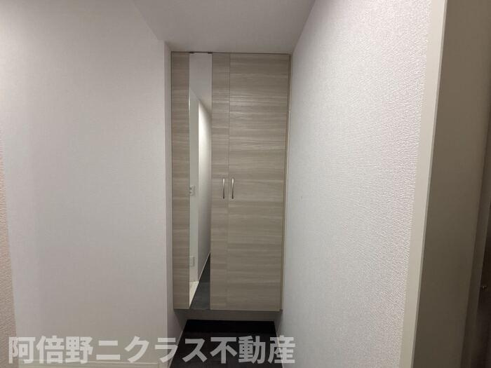 トリシア千躰の玄関