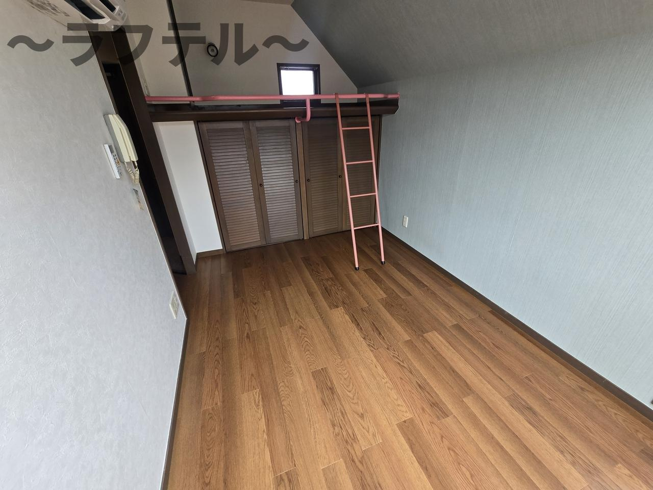 STRAWBERRY　CUBEの内装