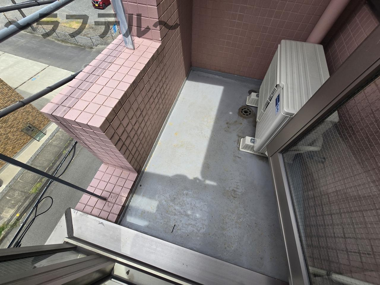 STRAWBERRY　CUBEのエントランス