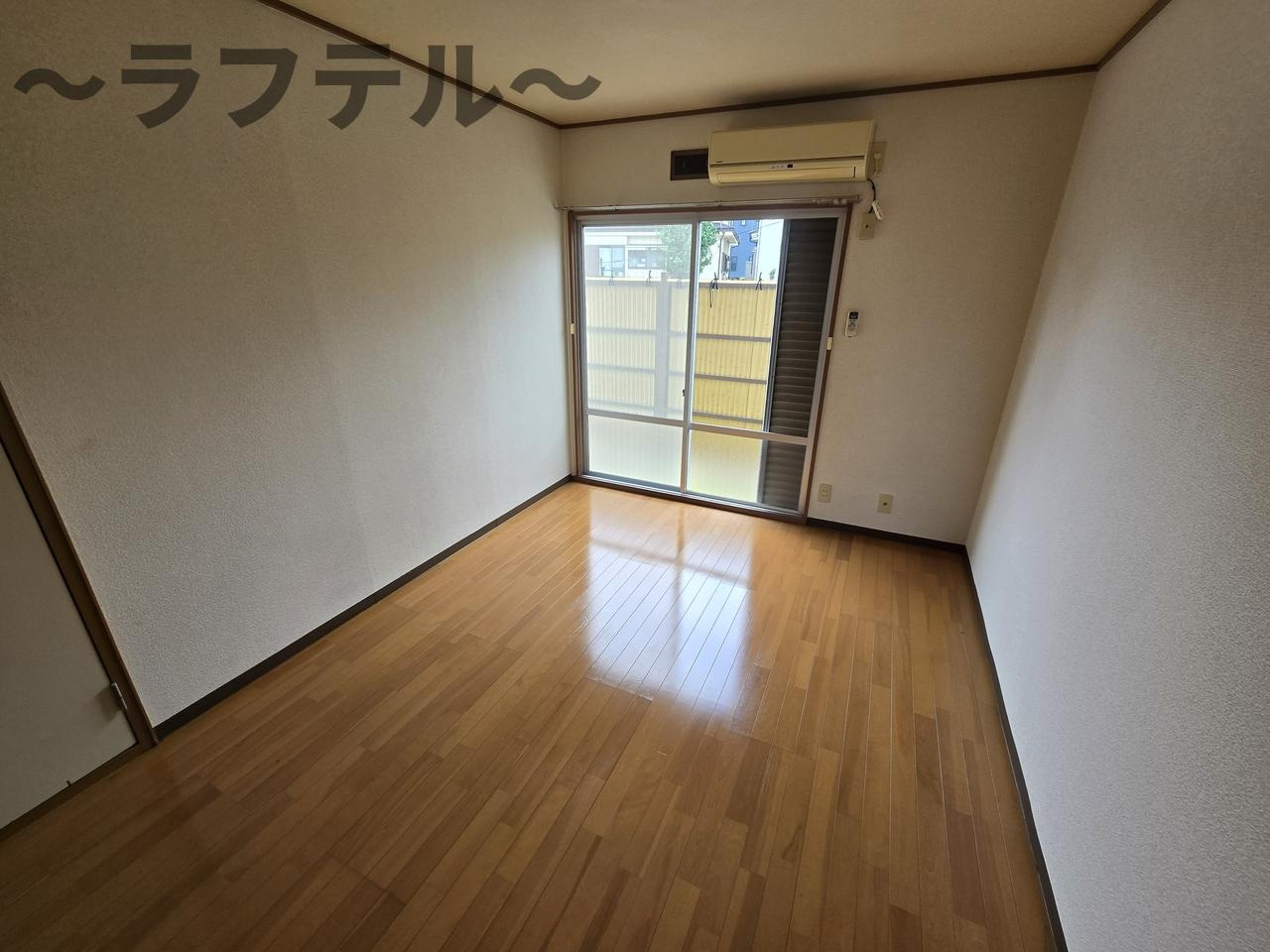本橋第一パナハイツの居間・リビング|別部屋イメージ写真