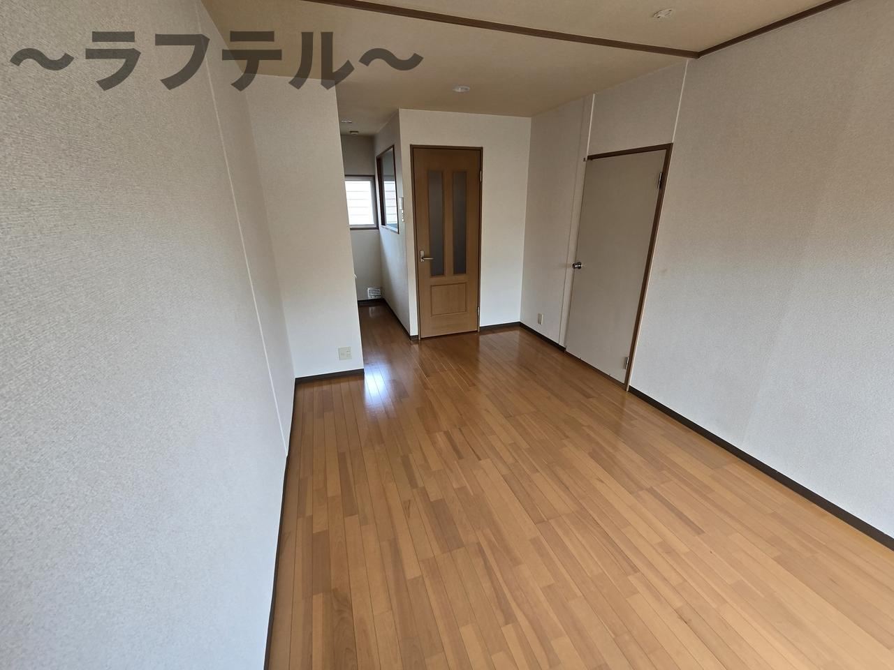 本橋第一パナハイツの居間・リビング|別部屋イメージ写真