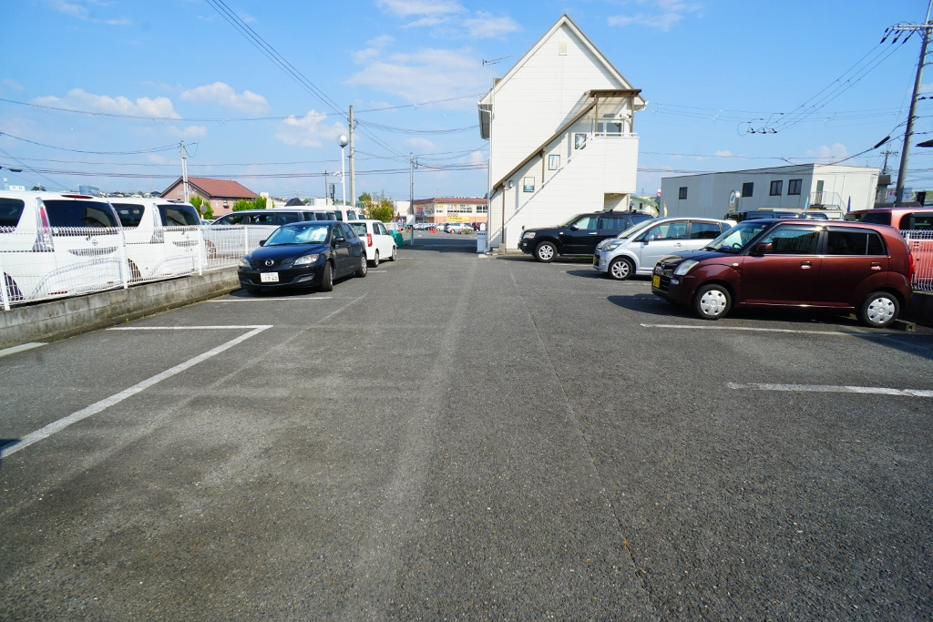 藤松ハイツの駐車場