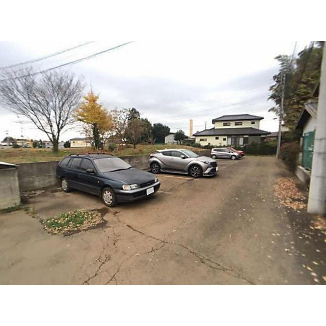 グリーンサイドの駐車場