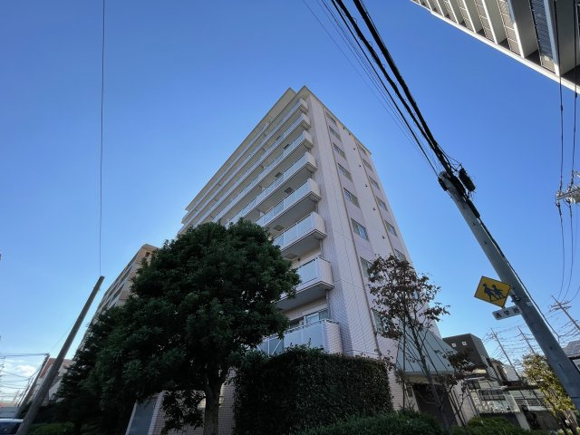 バーディーテラス仲町の外観