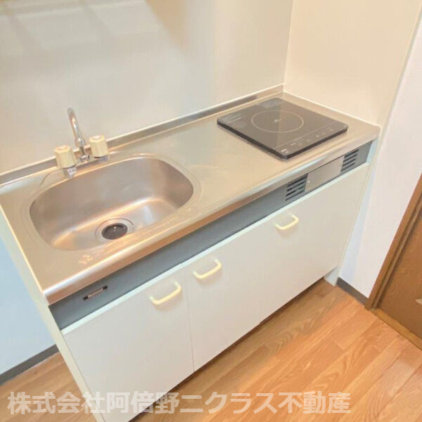 シーダー針中野のキッチン