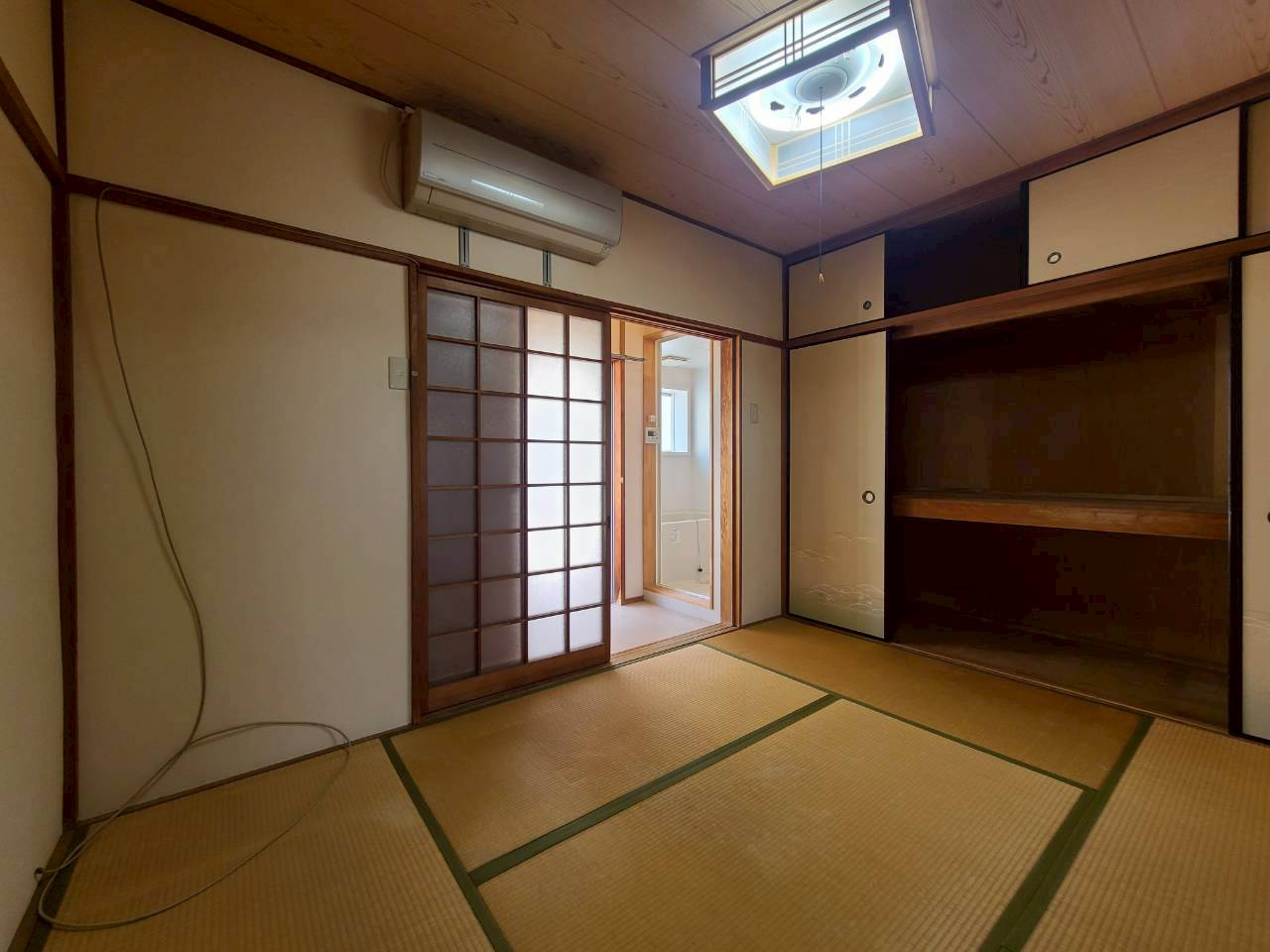 グランコート西大寺２番館の和室