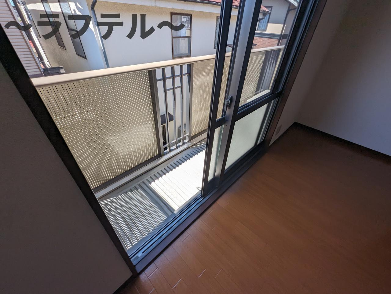 ウエストファミールのバルコニー