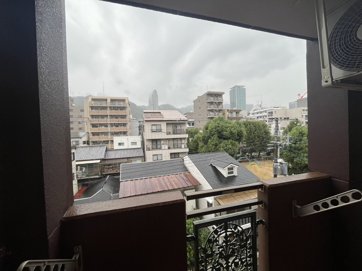 モンマール三宮の展望