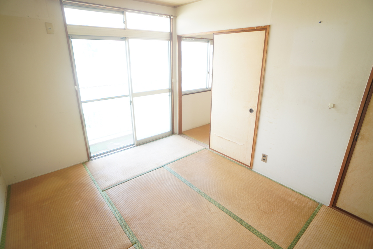 鳩マンションの和室