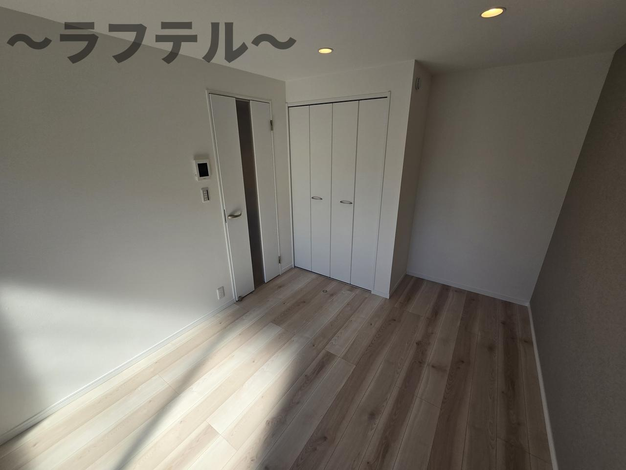 OP-TION GIONの洋室