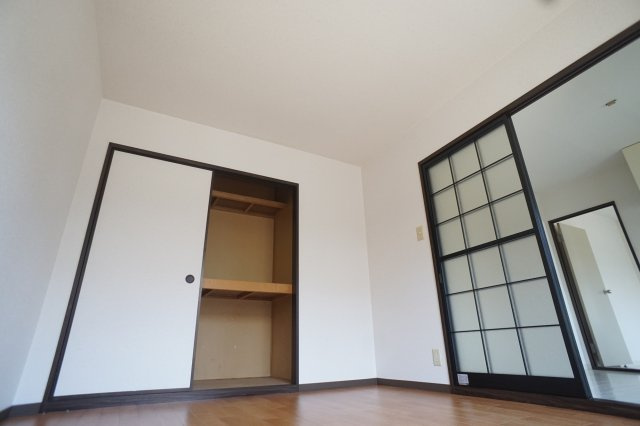 ルミエール四条の収納