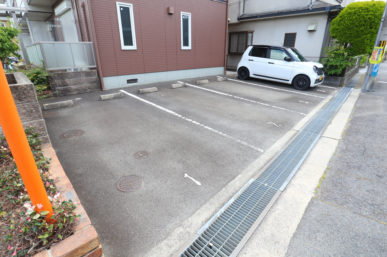 PostalⅠの駐車場