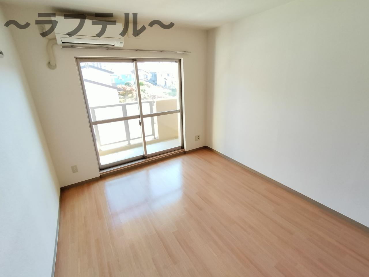 ラ・シャンテの洋室|別部屋イメージ写真