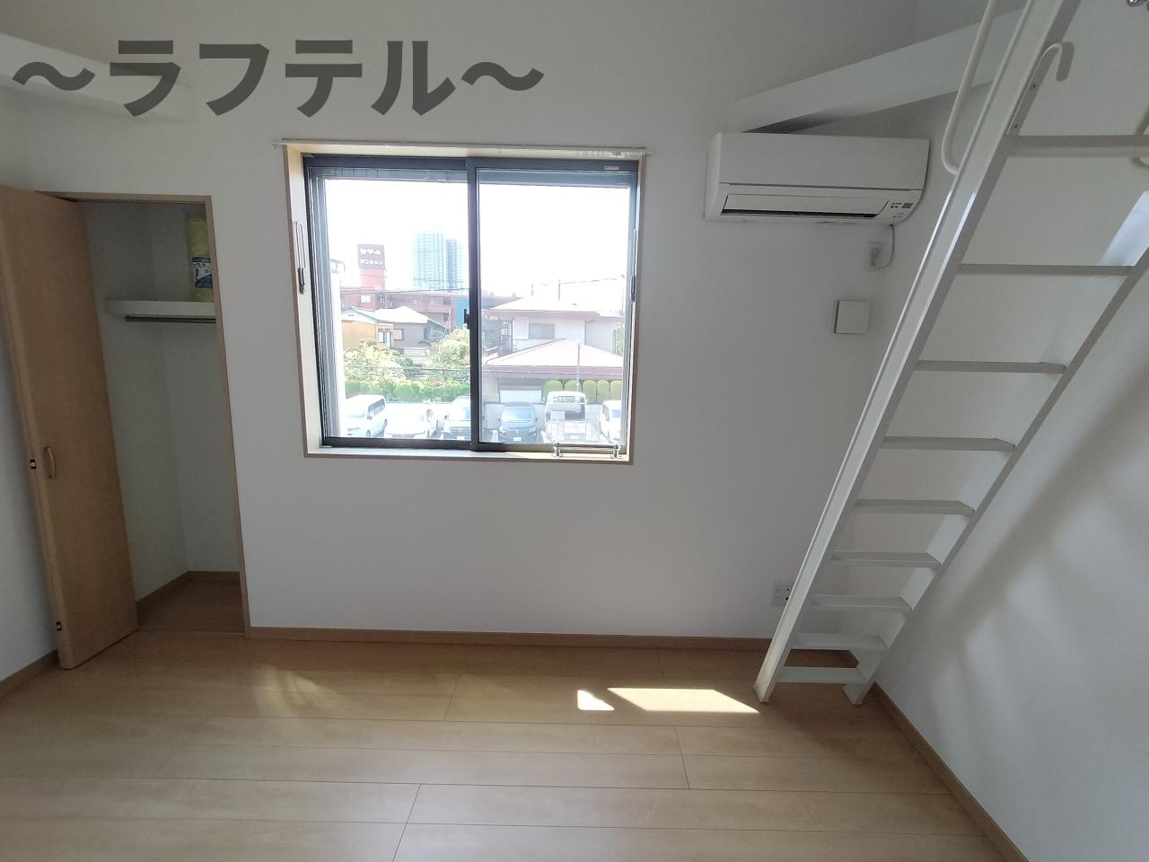 所沢市西新井町のアパートの居間・リビング